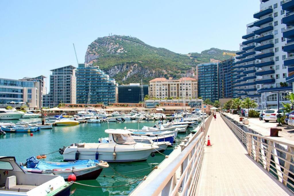 Gibraltar Luxury With Rooftop Pools & Views Dış mekan fotoğraf