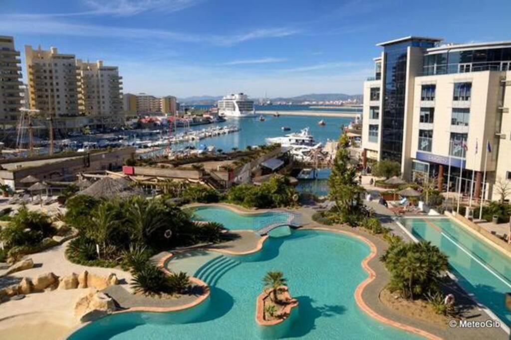 Gibraltar Luxury With Rooftop Pools & Views Dış mekan fotoğraf