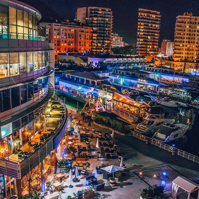 Gibraltar Luxury With Rooftop Pools & Views Dış mekan fotoğraf