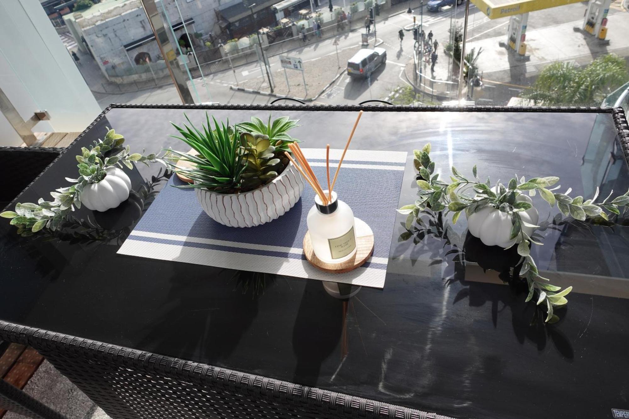 Gibraltar Luxury With Rooftop Pools & Views Dış mekan fotoğraf