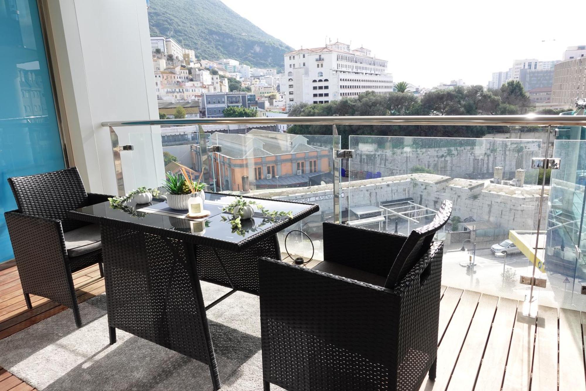 Gibraltar Luxury With Rooftop Pools & Views Dış mekan fotoğraf